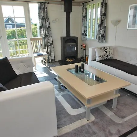 Holiday home 2 Bedroom Lovely Home In Hejls